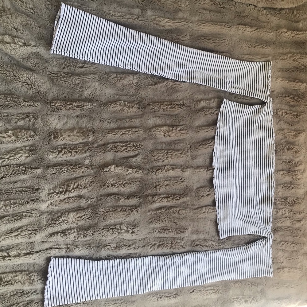 Urban Outfitters Ribbed Crop Top - Picture 3 of 5